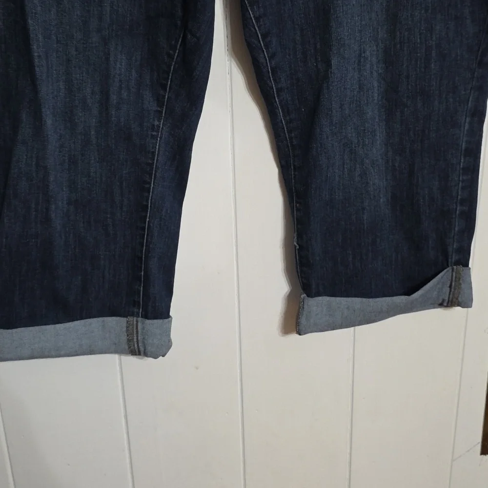 NWT Sonoma Women's Denim Capris Rolled Cuff Stretch Comfort Mid‎ Calf Sz 28 W